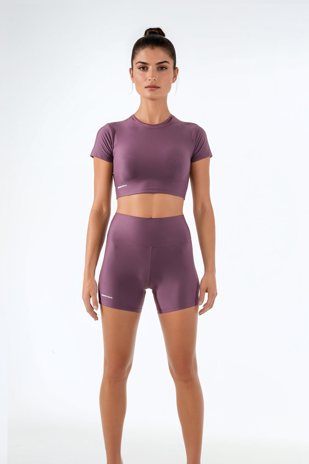 Bordo kadın spor crop-top ve biker şort ön profil uzak mesafe görünümü Promise Athletic